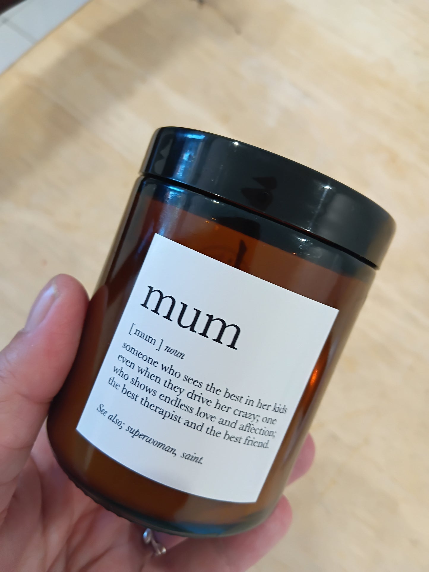 The Mum candle